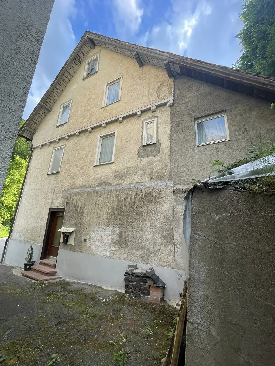 Rückwärtige Außenansicht des Hauses